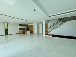 Ocean Drive (D4), Detached #457120021